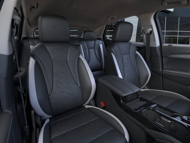 2025 Buick Envision - Image 16 of 21
