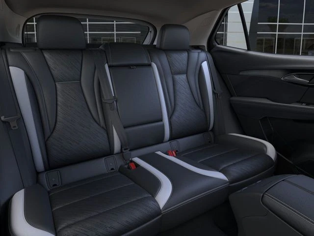 2025 Buick Envision - Image 17 of 21