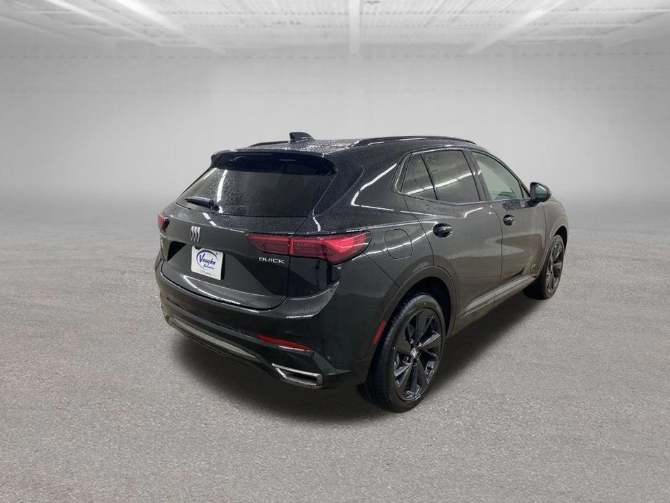2025 Buick Envision - Image 10 of 12
