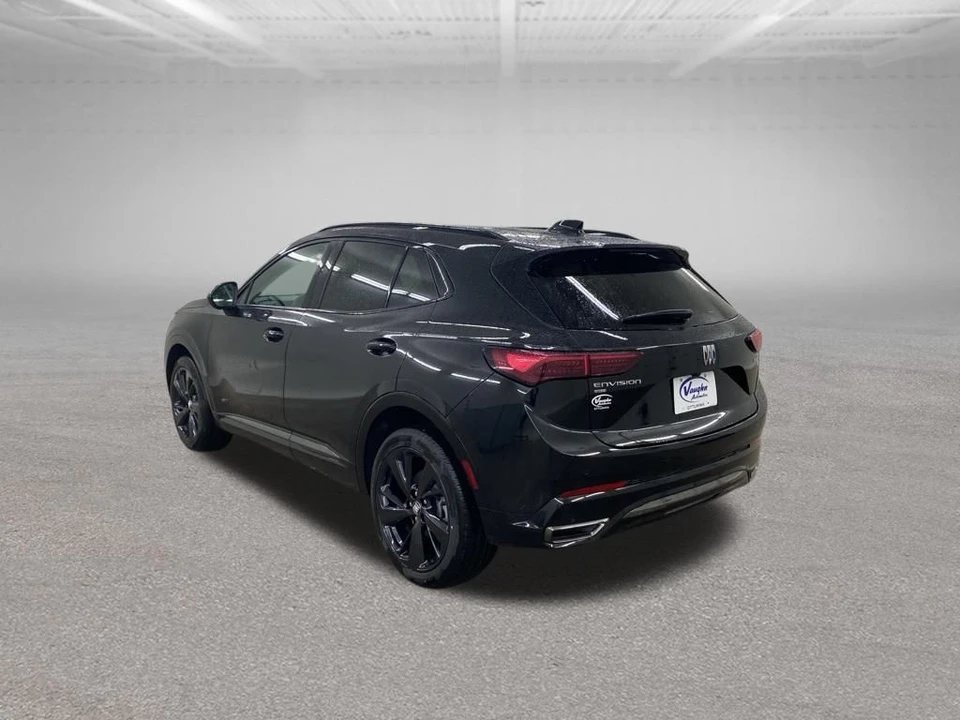 2025 Buick Envision - Image 8 of 12