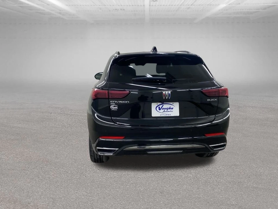 2025 Buick Envision - Image 9 of 12