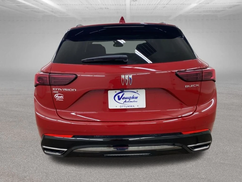 2025 Buick Envision - Image 9 of 12