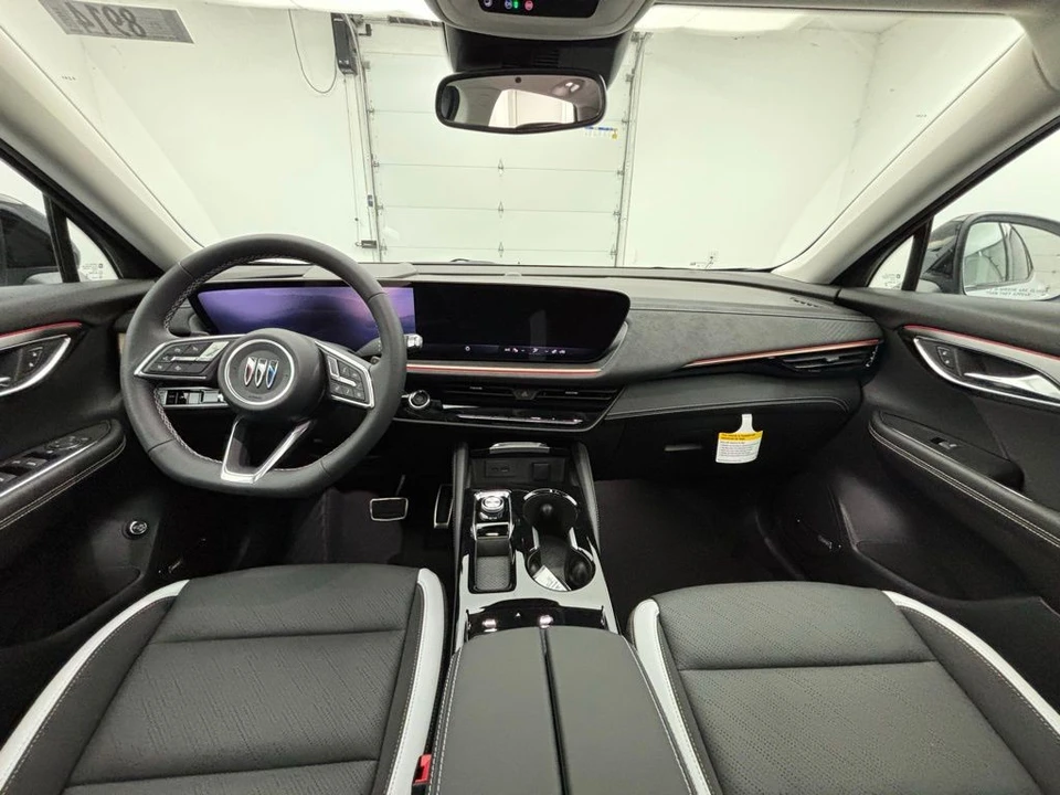 2025 Buick Envision - Image 2 of 12