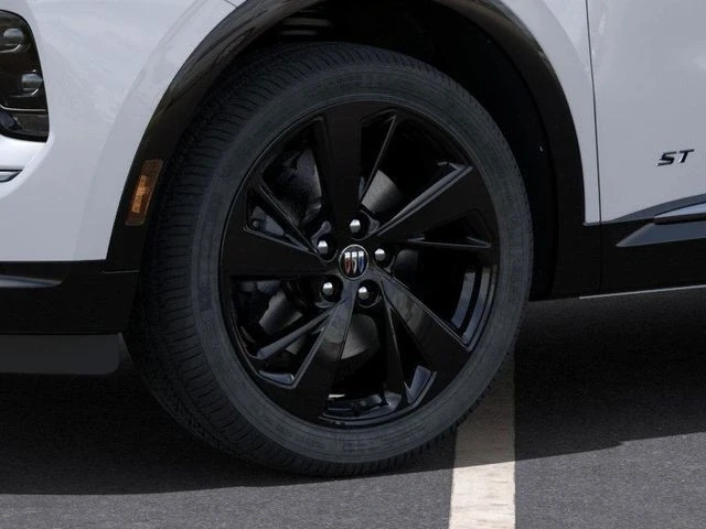 2025 Buick Envision - Image 9 of 21