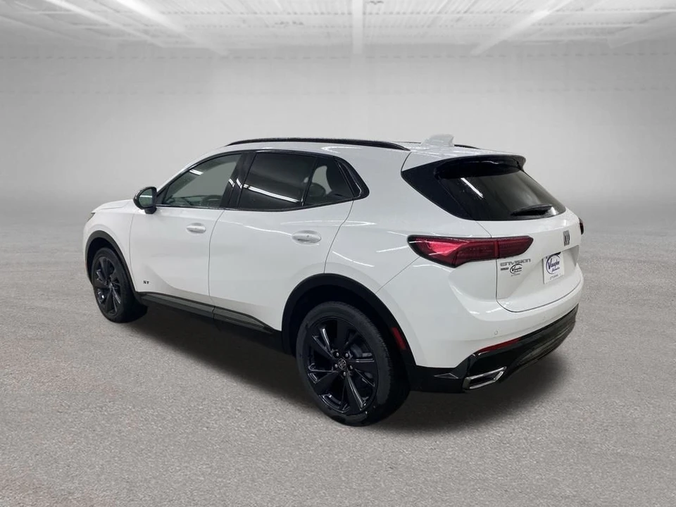 2025 Buick Envision - Image 8 of 12