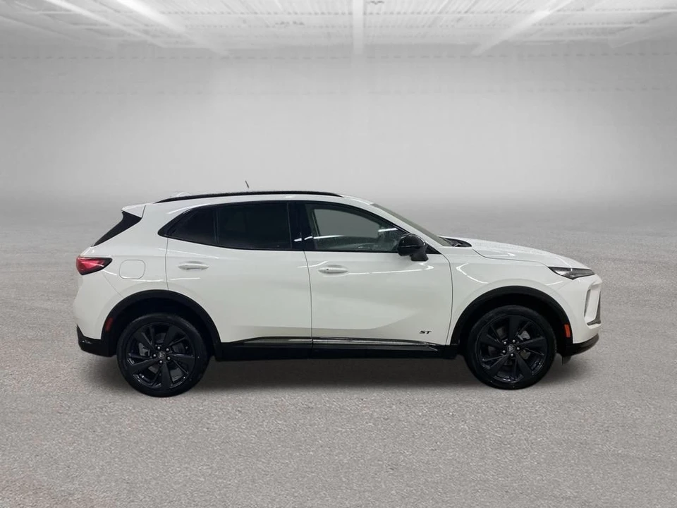 2025 Buick Envision - Image 12 of 12