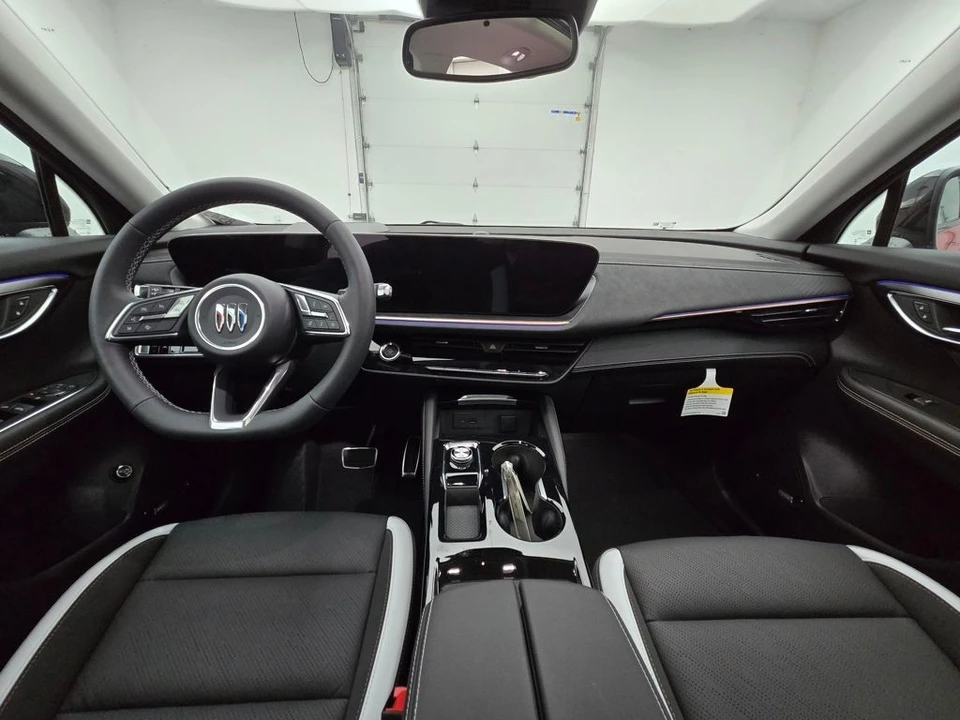 2025 Buick Envision - Image 2 of 12