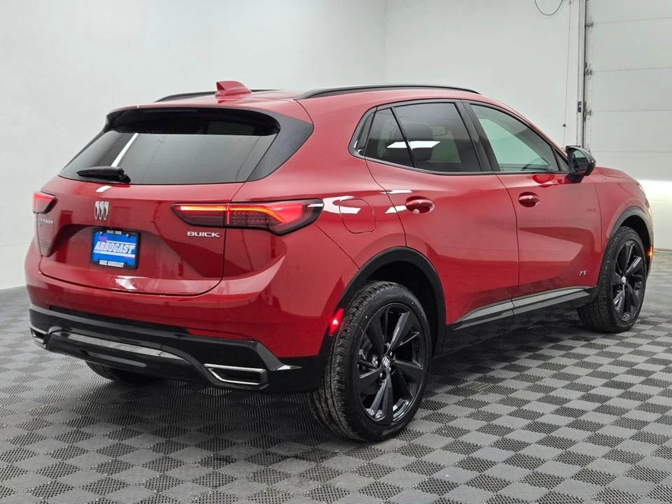 2025 Buick Envision - Image 12 of 12