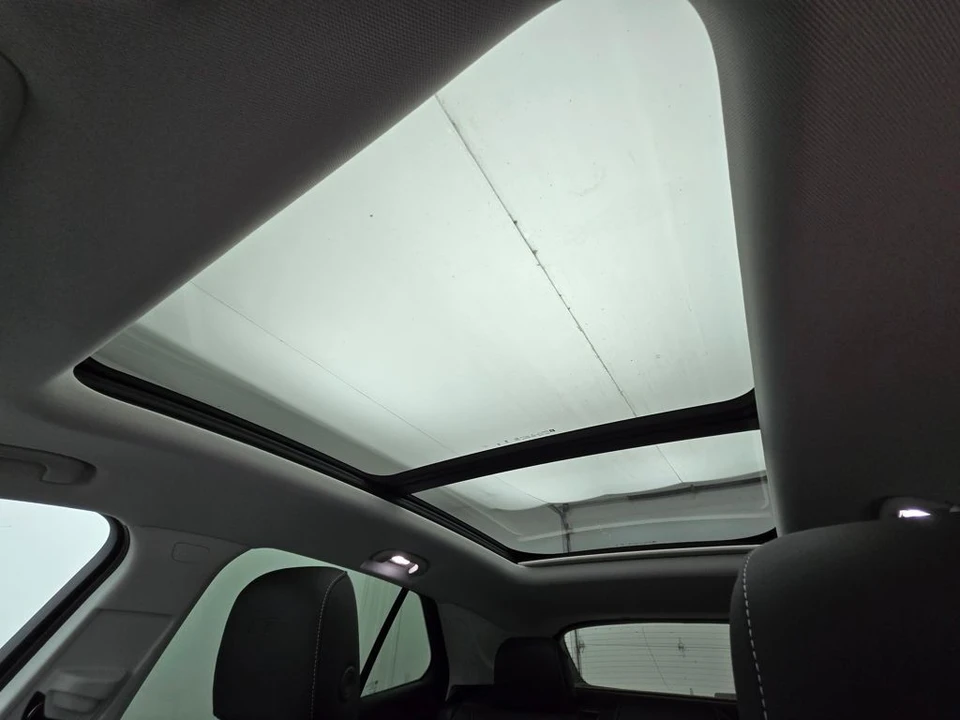 2025 Buick Envision - Image 10 of 21