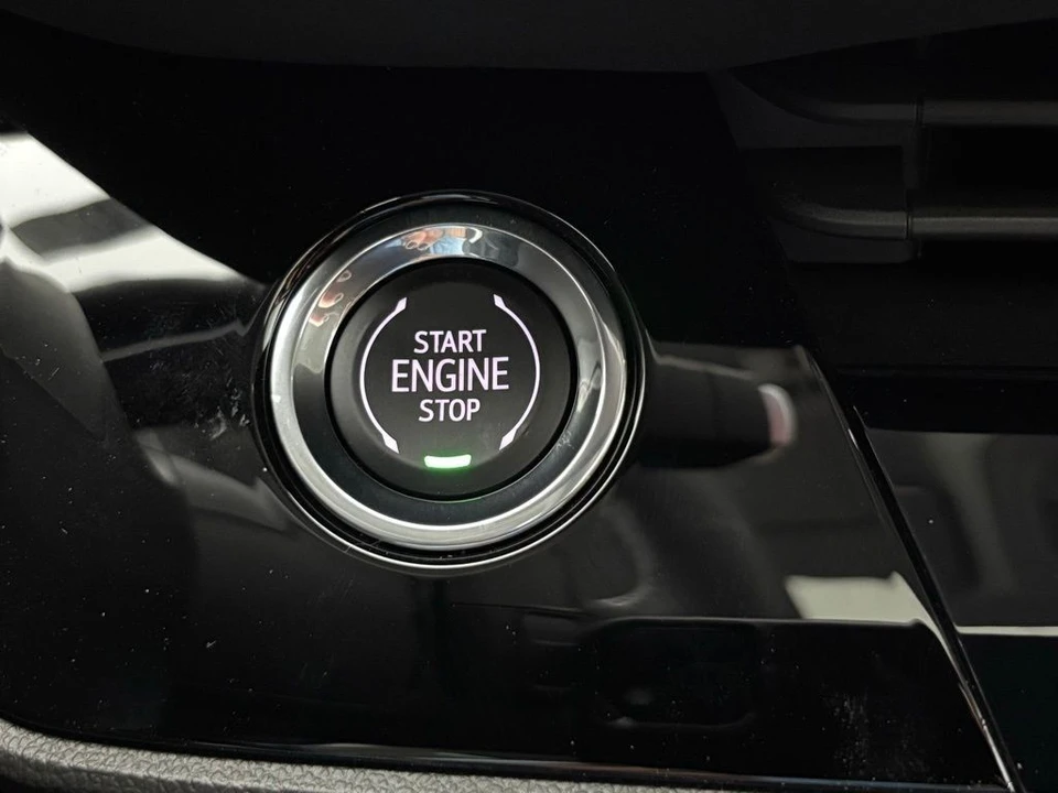 2025 Buick Envision - Image 8 of 12