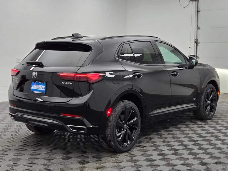 2025 Buick Envision - Image 11 of 12