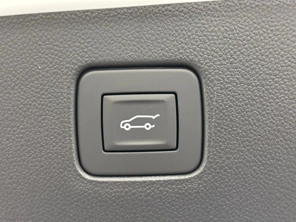 2025 Buick - Image 14 of 21