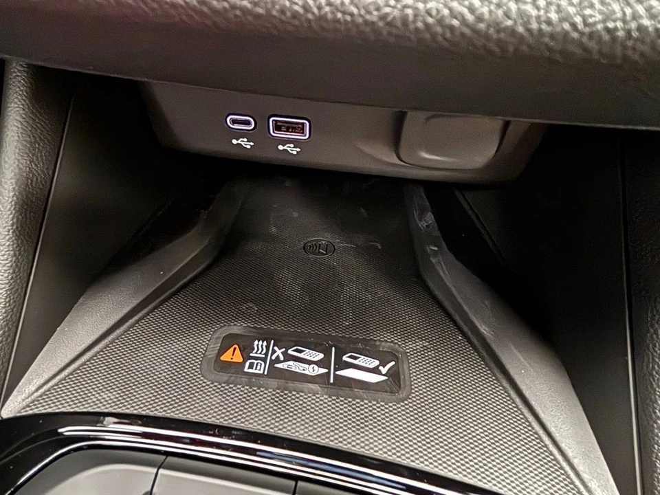 2025 Buick - Image 8 of 12