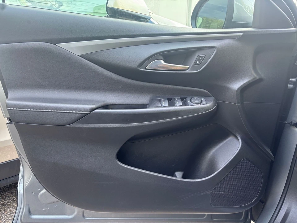2025 Buick Envision - Image 20 of 31