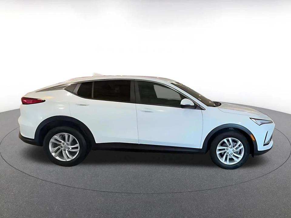 2025 Buick - Image 16 of 31