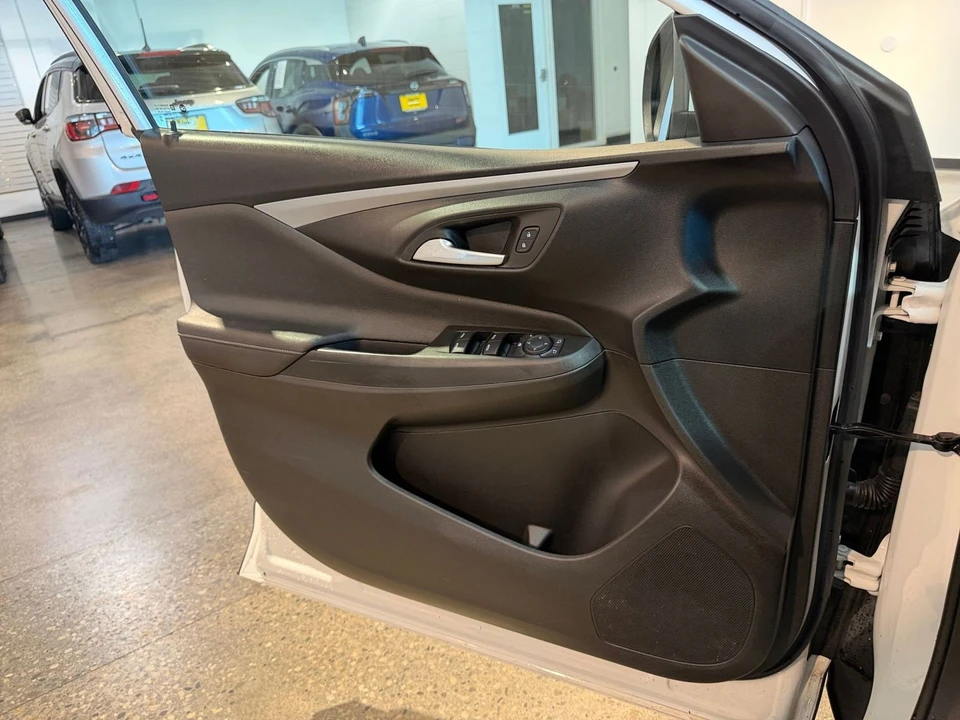 2025 Buick - Image 20 of 31