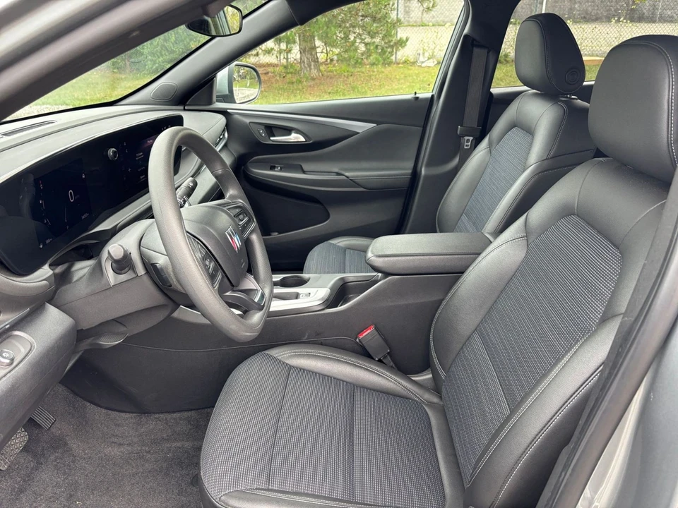 2025 Buick - Image 28 of 31