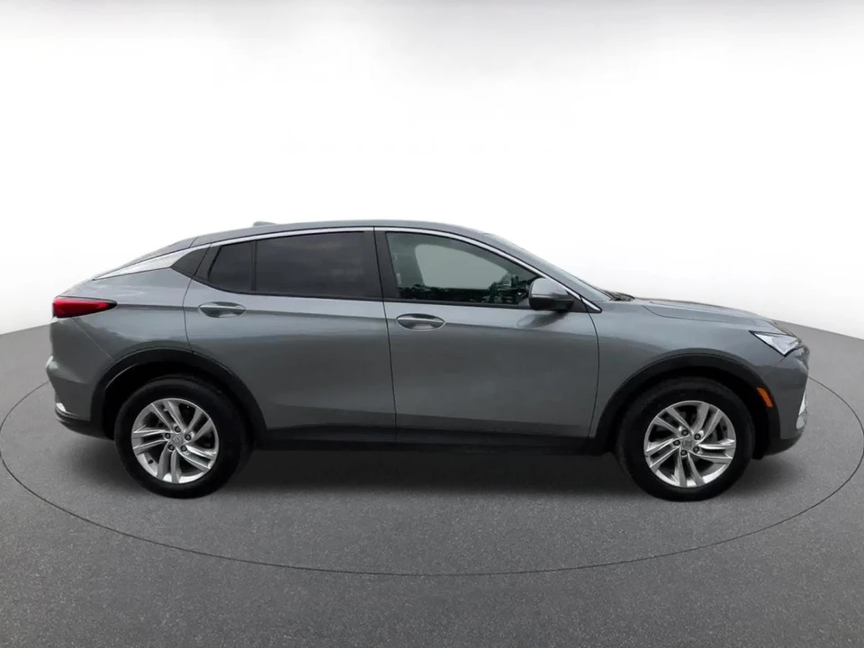 2025 Buick - Image 17 of 31
