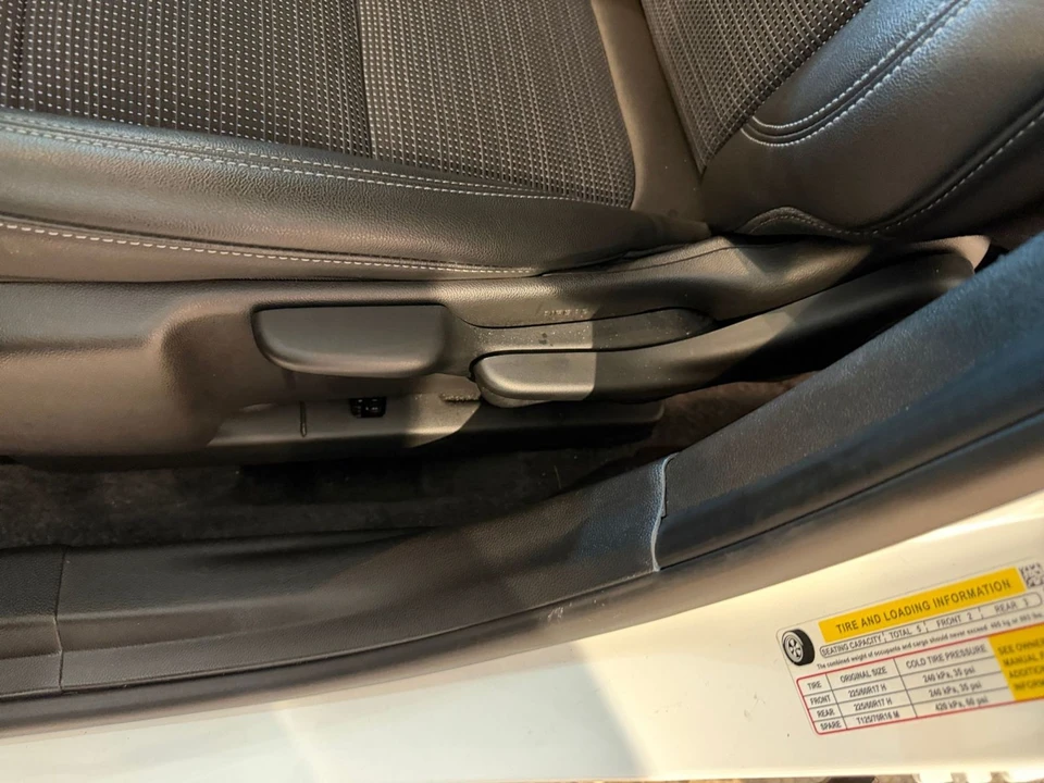 2025 Buick - Image 23 of 31