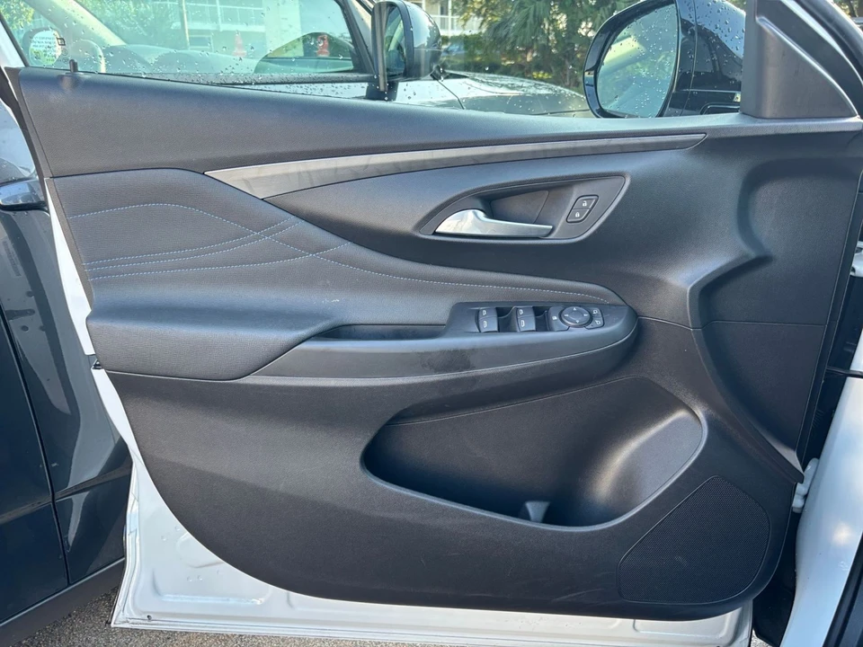 2025 Buick - Image 20 of 31
