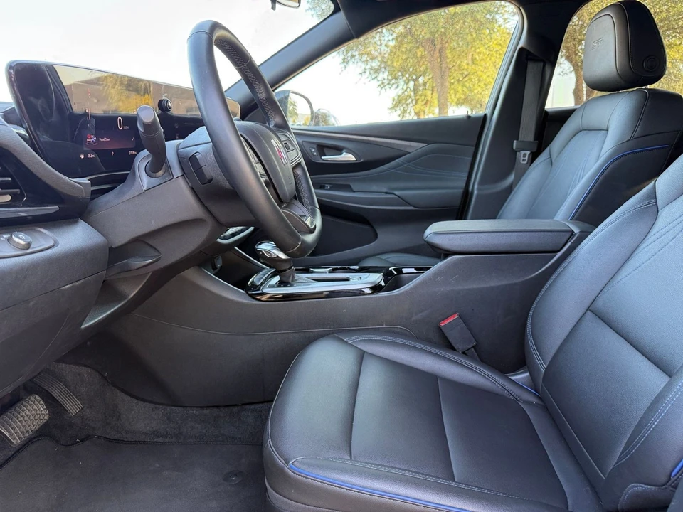 2025 Buick - Image 28 of 31
