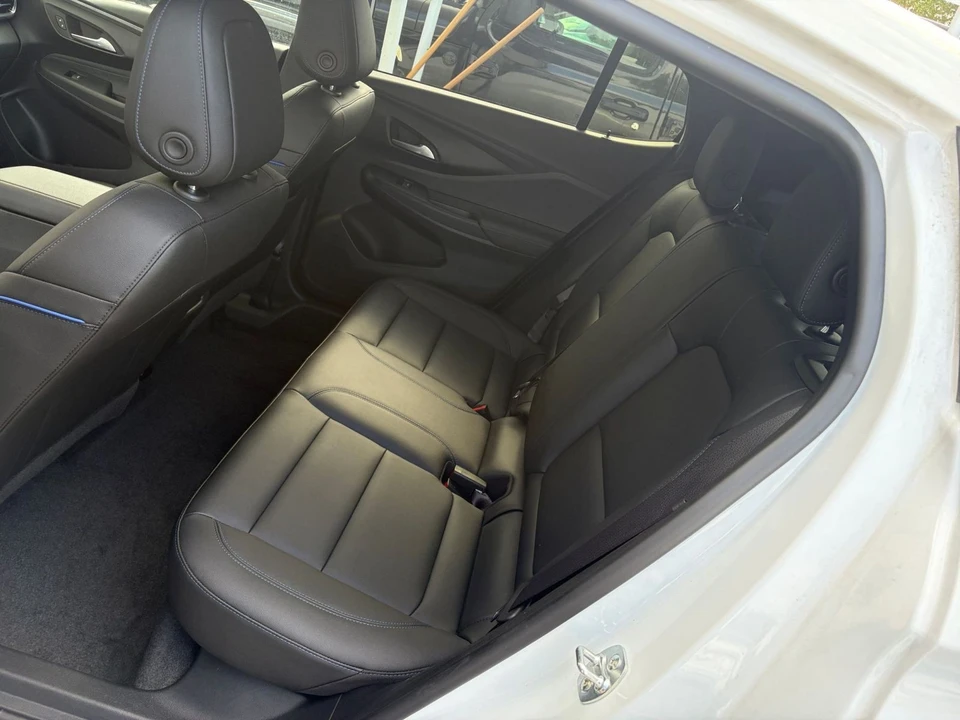 2025 Buick - Image 27 of 31
