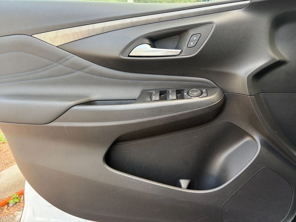 2025 Buick - Image 20 of 31