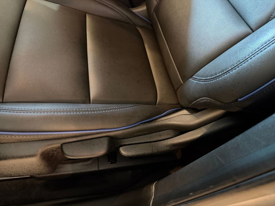 2025 Buick Envision - Image 24 of 31
