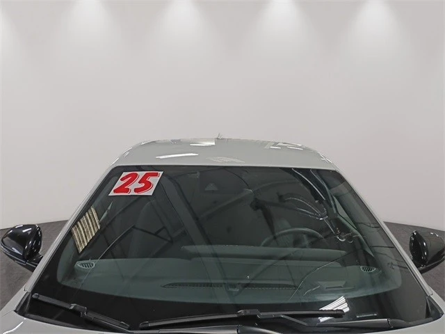 2025 Buick - Image 4 of 12