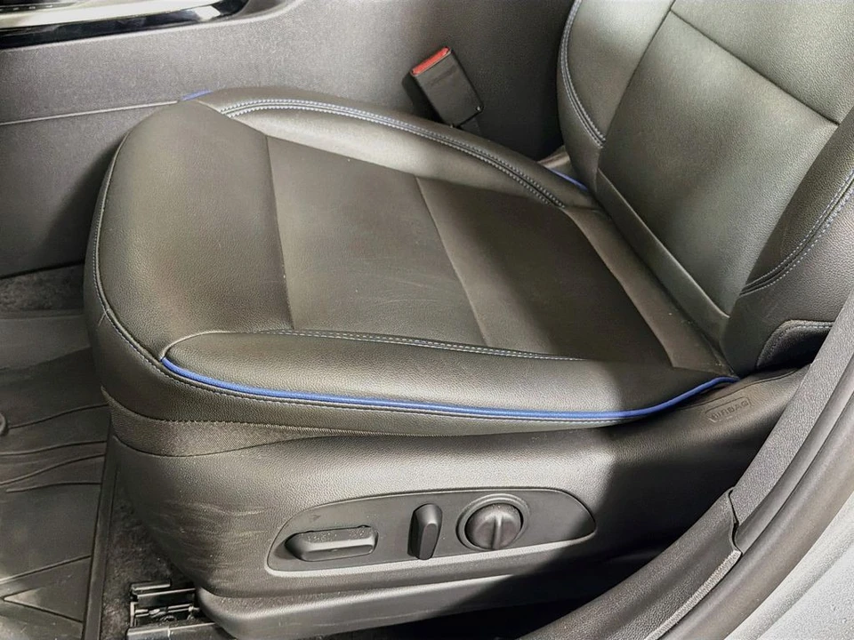 2025 Buick Envision - Image 20 of 31