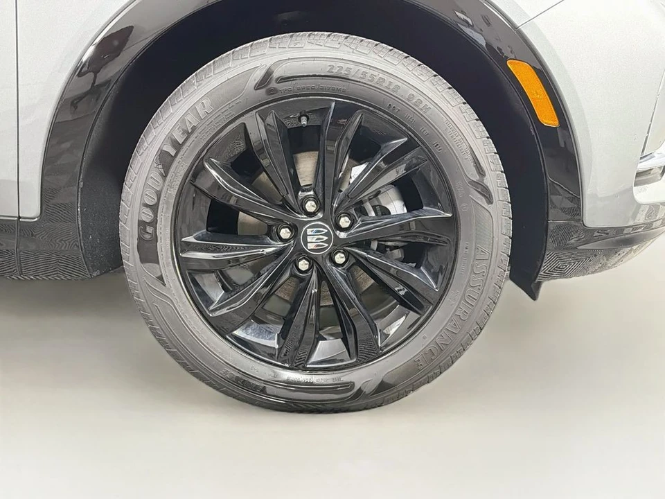 2025 Buick Envision - Image 31 of 31