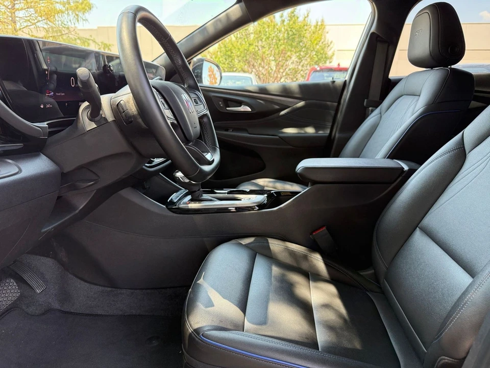 2025 Buick - Image 28 of 31