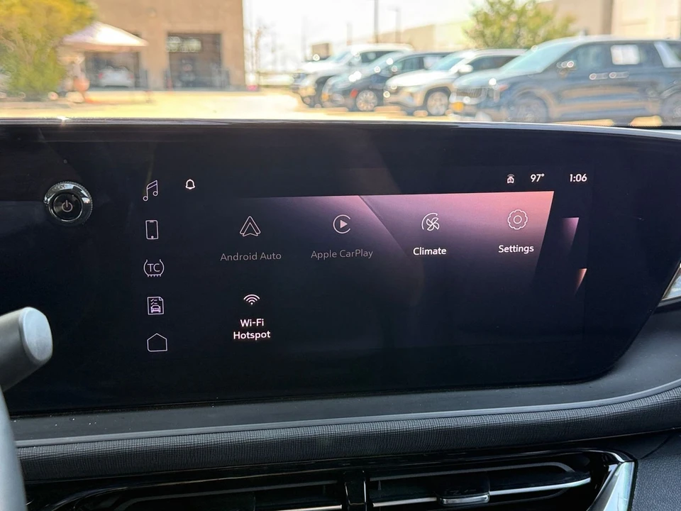 2025 Buick - Image 21 of 31