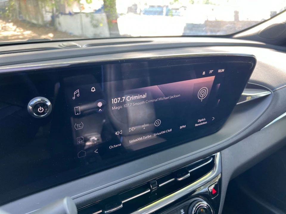 2025 Buick - Image 22 of 31