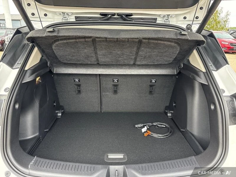 2025 Buick Encore GX - Image 11 of 20