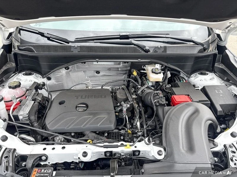 2025 Buick Encore GX - Image 10 of 20