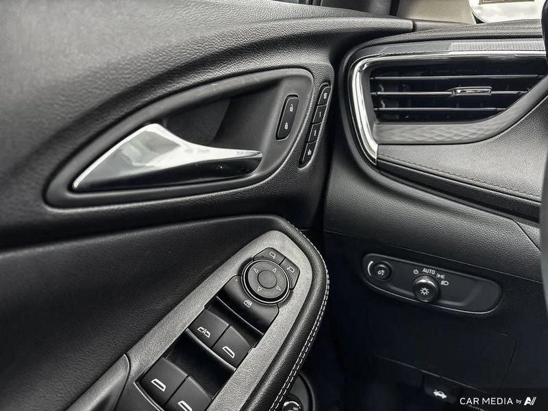 2025 Buick Encore GX - Image 16 of 20