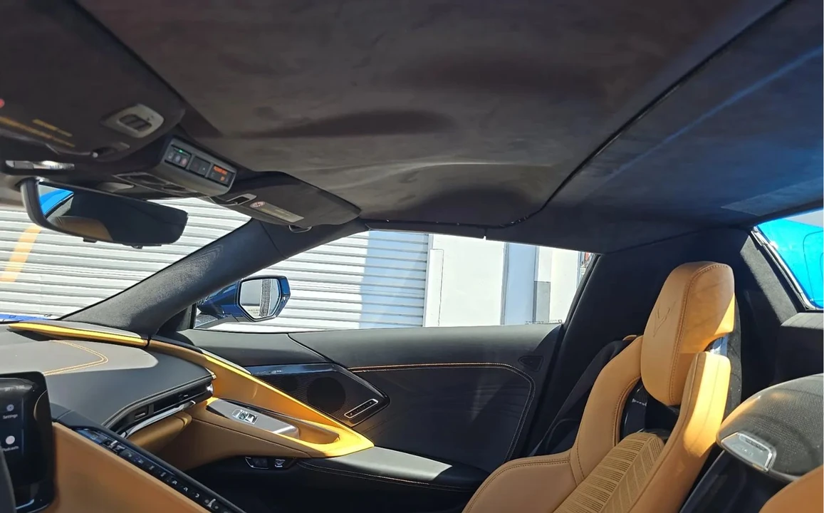 2025 Chevrolet Corvette C8 E-Ray - Image 10 of 12