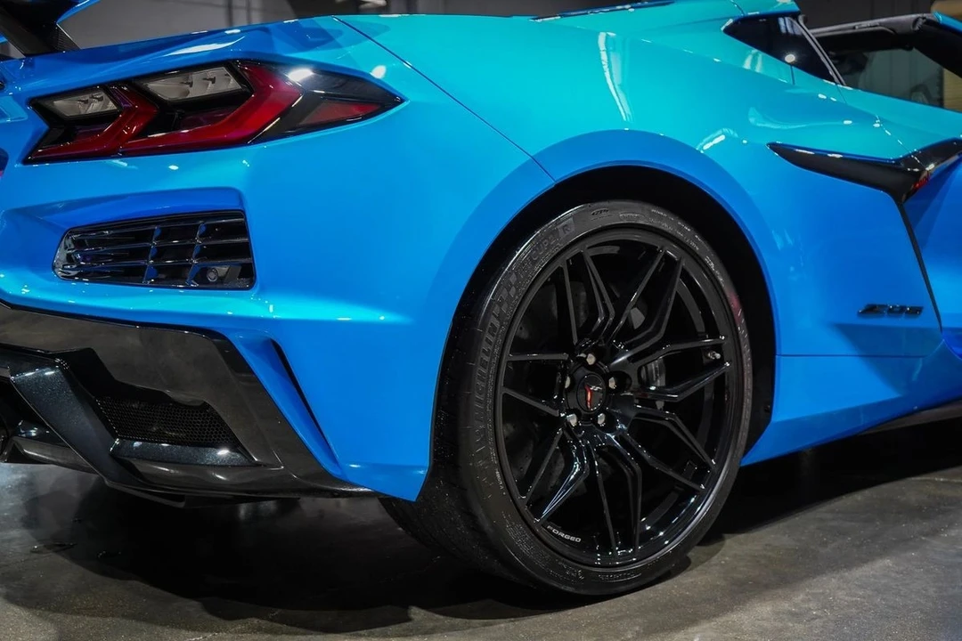 2025 Chevrolet Corvette C8 Z06 - Image 17 of 21
