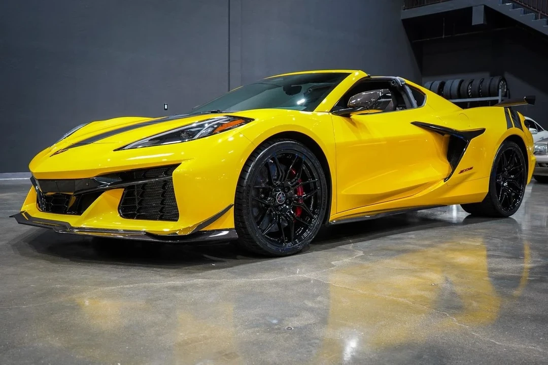 2025 Chevrolet Corvette C8 Z06 - Image 10 of 21