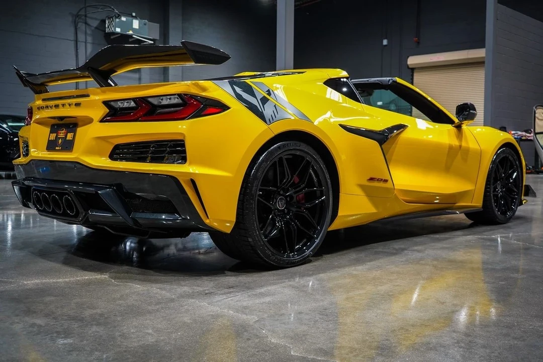2025 Chevrolet Corvette C8 Z06 - Image 5 of 21