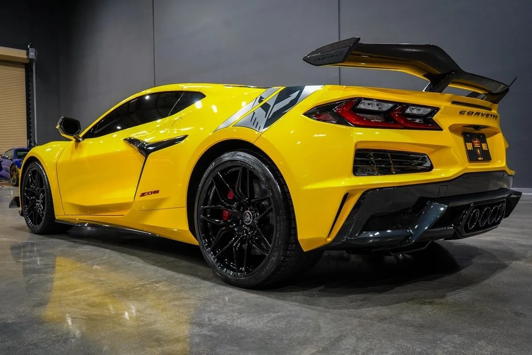 2025 Chevrolet Corvette C8 Z06 - Image 21 of 21