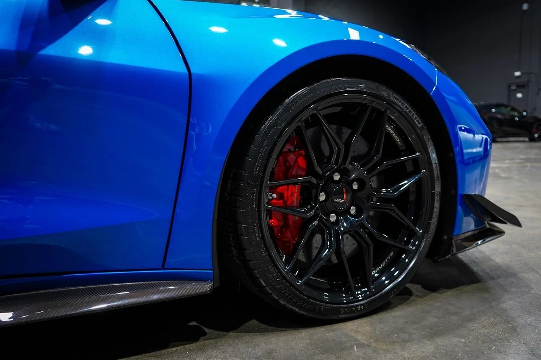 2025 Chevrolet Corvette C8 Z06 - Image 15 of 21