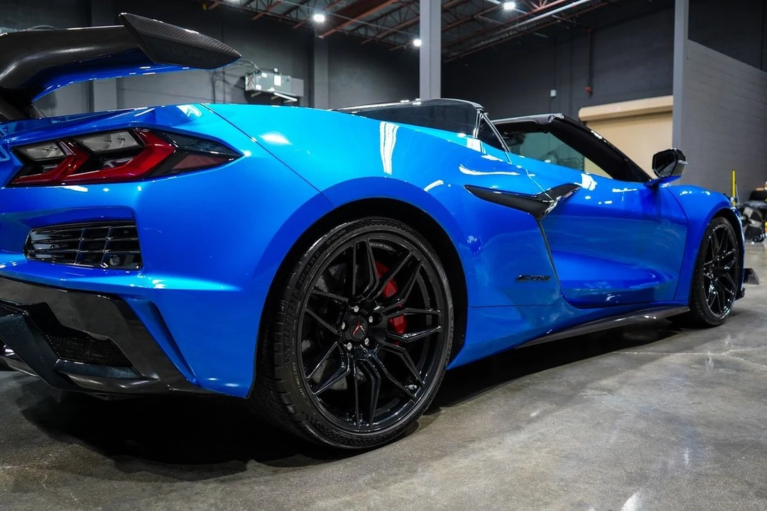 2025 Chevrolet Corvette C8 Z06 - Image 18 of 21