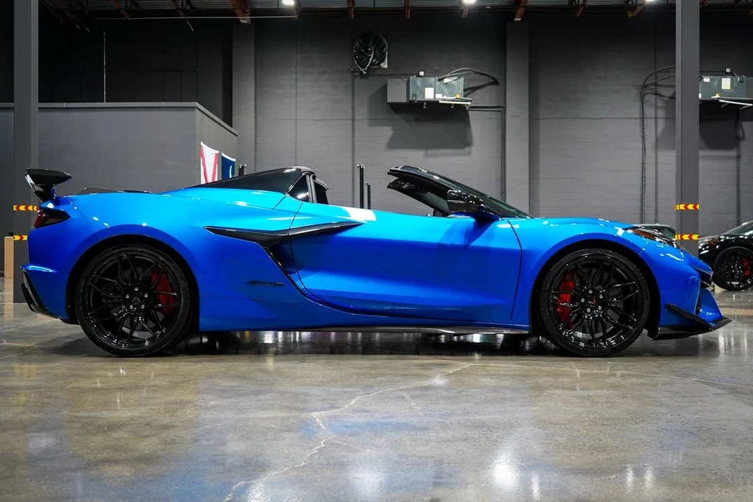2025 Chevrolet Corvette C8 Z06 - Image 6 of 21