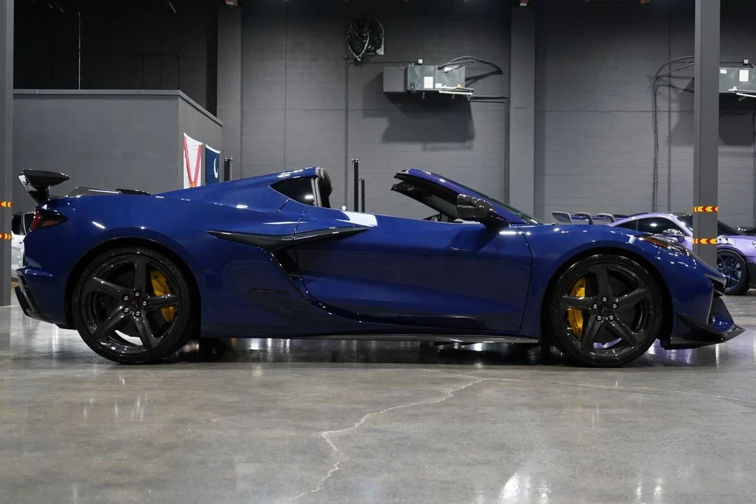 2025 Chevrolet Corvette C8 Z06 - Image 6 of 21