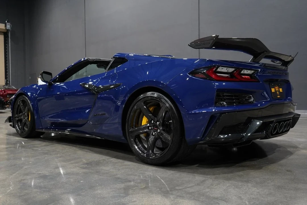 2025 Chevrolet Corvette C8 Z06 - Image 3 of 21