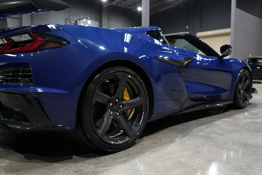 2025 Chevrolet Corvette C8 Z06 - Image 18 of 21