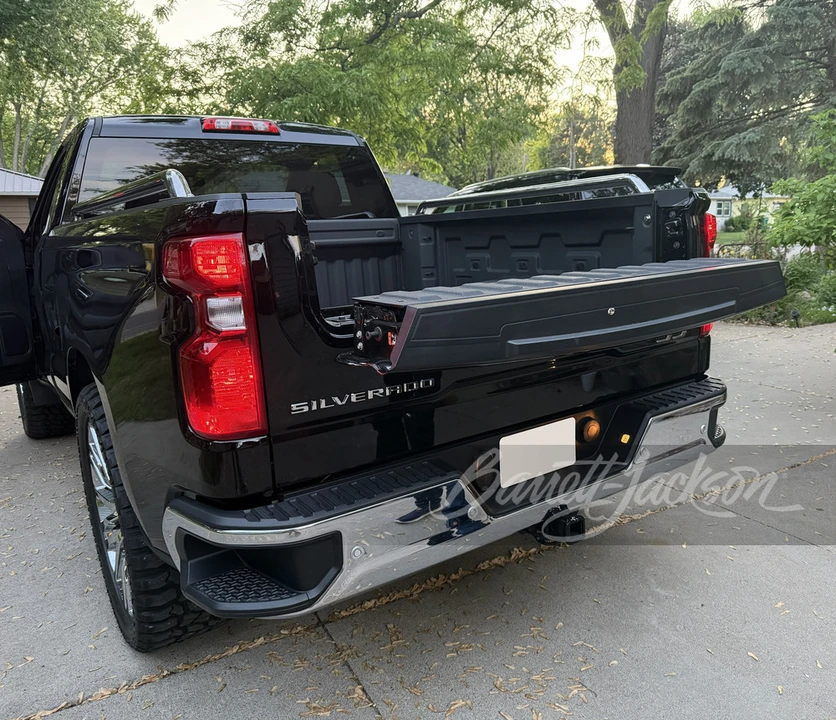2025 Chevrolet Silverado 4th Gen - Image 16 of 20