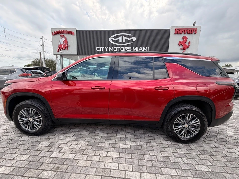 2025 Chevrolet Traverse - Image 4 of 21
